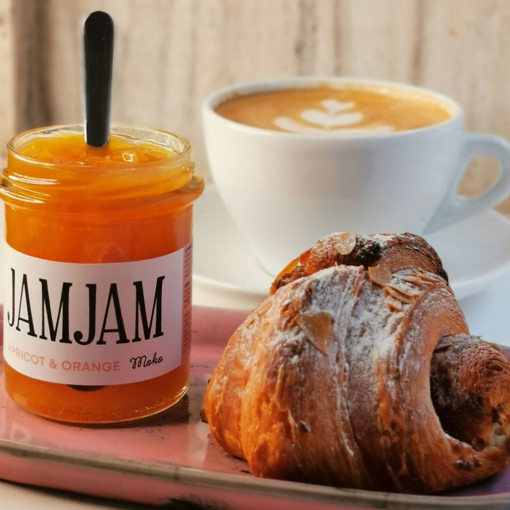 moko-jamjam-kirsikkahillo-moko-market-caf-store