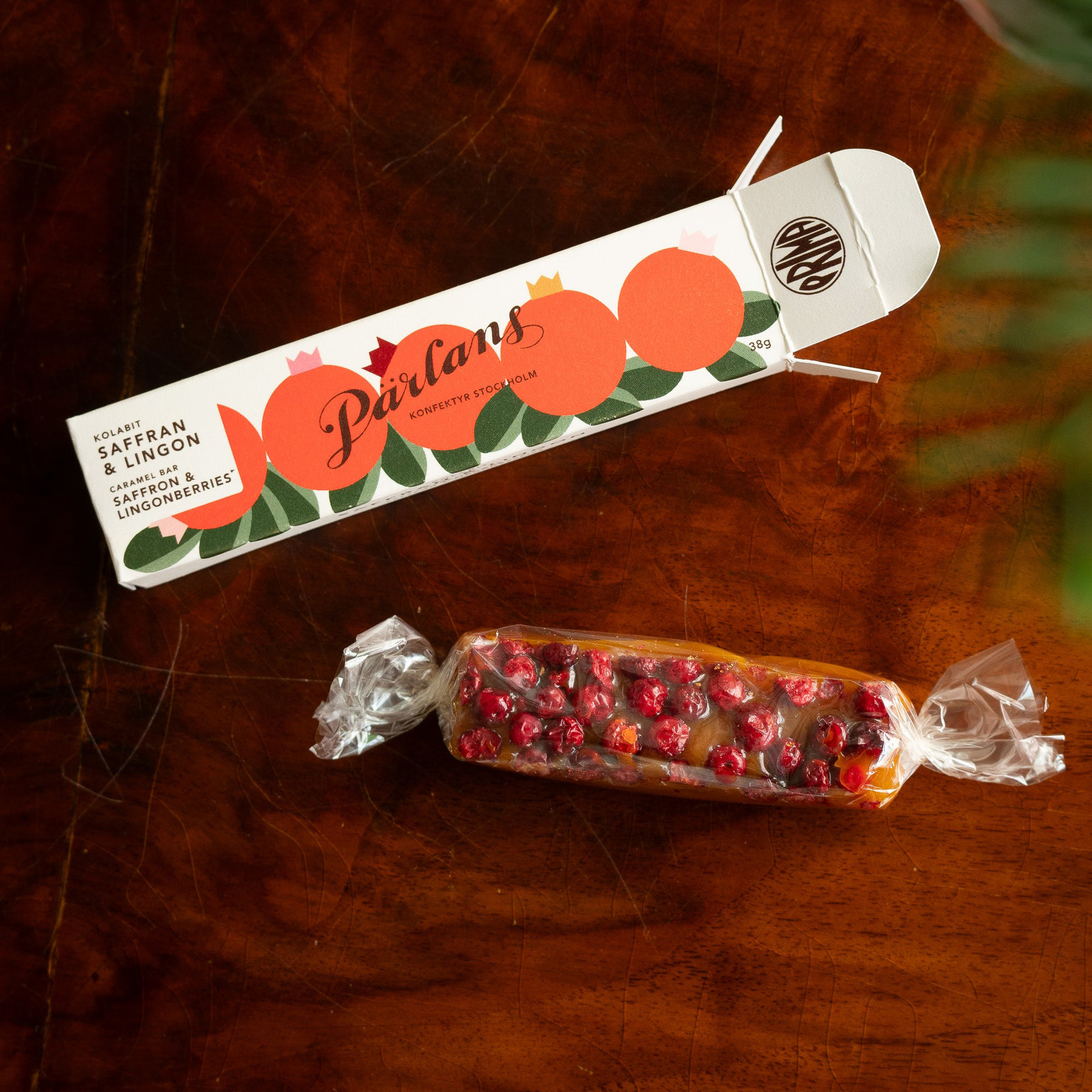 Pärlans Saffran & Lingon toffeepatukka 38g